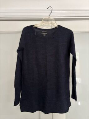Tahari Dark Navy Crewneck Pullover